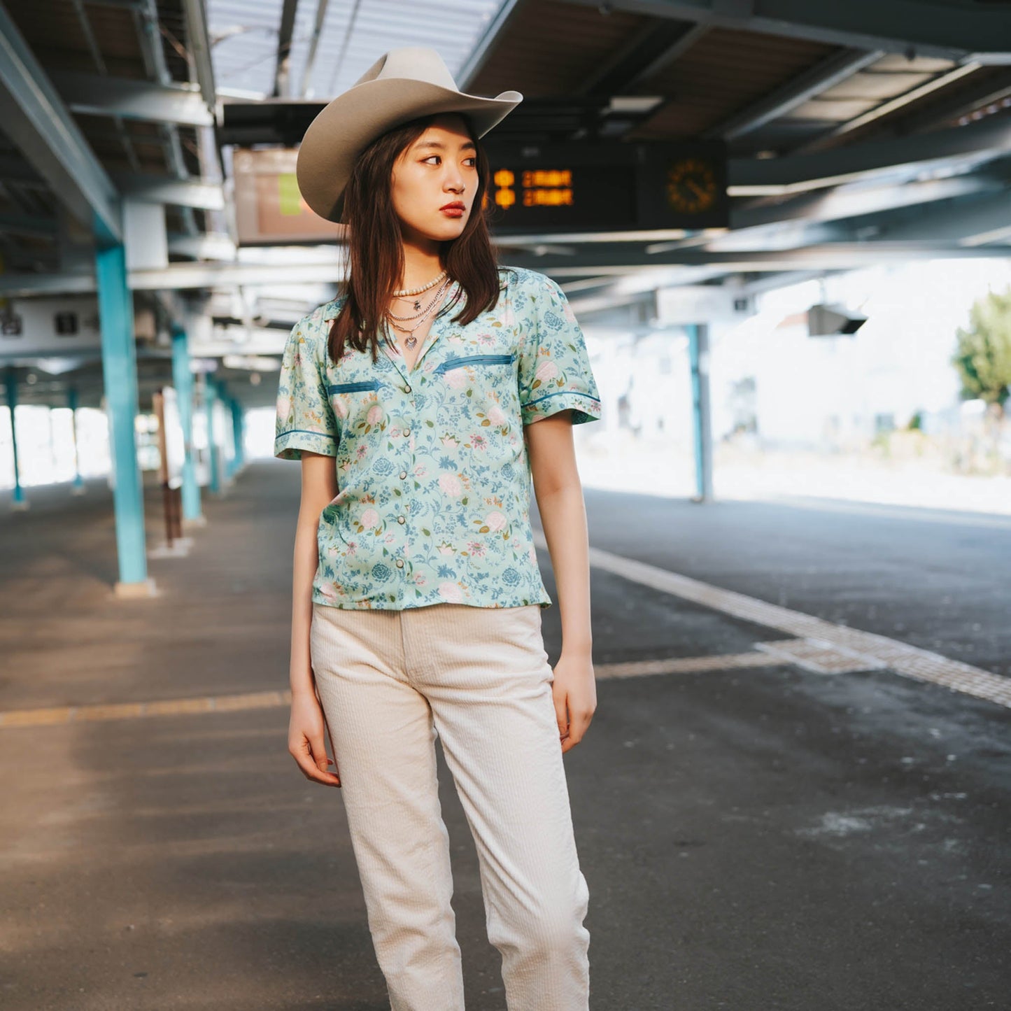 Cheyenne Western Women's Blouse - Mint Floral
