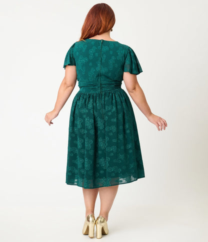 Magnolia Place Plus Size Emerald Floral Jacquard Midori Swing Dress